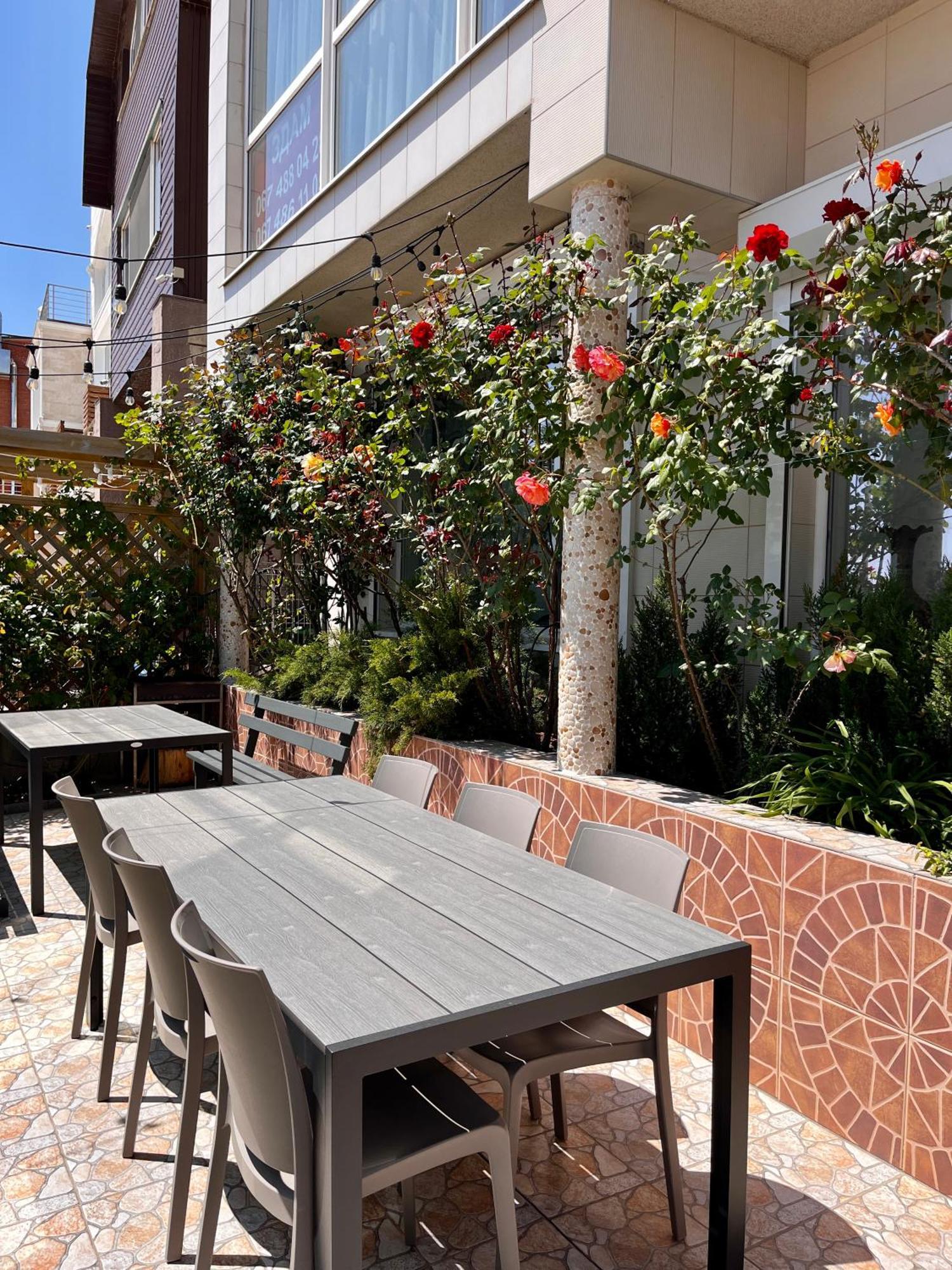 Done Kandybone Apartments Burlach'ya Balka Exterior photo
